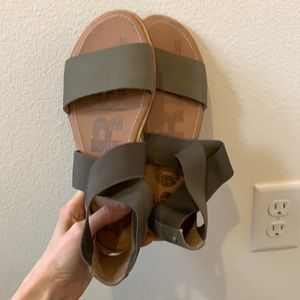 Sorel Sandals size 7.5